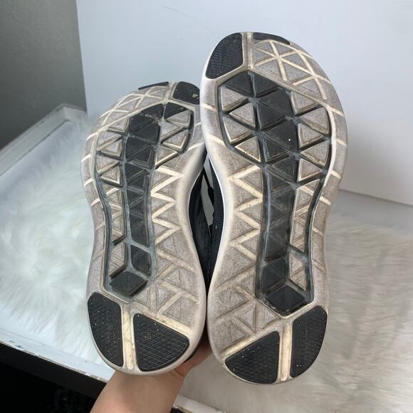 Nike Women's Running Shoes Size 7.5 - Picture 4 of 9